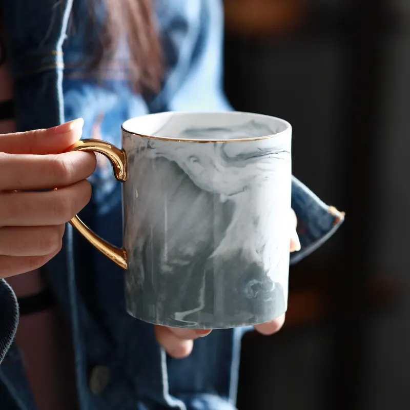 Elegante Tazas de Café de Cerámica con Acabado Efecto Mármol